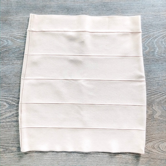 BCBGMaxAzria Dresses & Skirts - BCBCMaxAzria Pink Bandage Bodycon Skirt